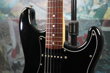 Load image into Gallery viewer, Squier Silver Series Stratocaster 1992 Black MIJ Japan