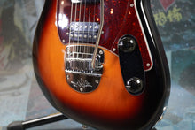 Load image into Gallery viewer, Fender Sergio Vallin Signature Series 2015 Sunburst