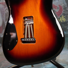 Load image into Gallery viewer, Fender Sergio Vallin Signature Series 2015 Sunburst