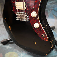 Load image into Gallery viewer, Squier Jagmaster Vista Series 1997 Black Relic MIJ FujiGen