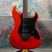 Load image into Gallery viewer, Fender Stratocaster Boxer Series ST556-65 1985 Red MIJ Japan