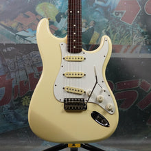 Load image into Gallery viewer, Squier Stratocaster SST-30 1985 Olympic White E Serial MIJ Japan