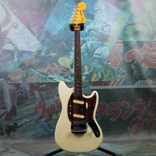 Load image into Gallery viewer, Fender Mustang '66 Reissue MG-66 Olympic White 2004 MIJ Japan