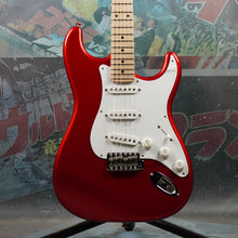 Load image into Gallery viewer, FGN JST-5R Stratocaster Neo Classic 2012 Candy Apple Red