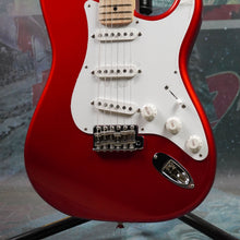 Load image into Gallery viewer, FGN JST-5R Stratocaster Neo Classic 2012 Candy Apple Red