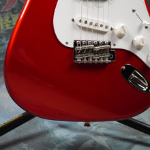 Load image into Gallery viewer, FGN JST-5R Stratocaster Neo Classic 2012 Candy Apple Red