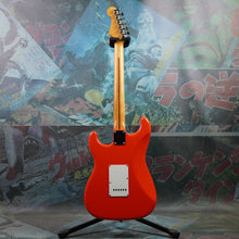 Load image into Gallery viewer, Squier Hank Marvin Signature Stratocaster 1992 Fiesta Red MIJ Japan