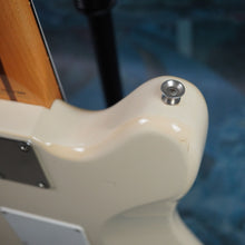 Load image into Gallery viewer, Squier Jagmaster Vista Series 1997 Olympic White MIJ japan FujiGen