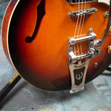 Load image into Gallery viewer, Epiphone Casino VibroTone 1997 Vintage Sunburst Peerless MIK Korea