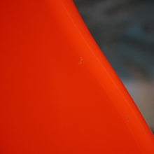 Load image into Gallery viewer, Squier Hank Marvin Signature Stratocaster 1992 Fiesta Red MIJ Japan