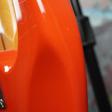 Load image into Gallery viewer, Squier Hank Marvin Signature Stratocaster 1992 Fiesta Red MIJ Japan