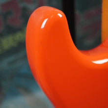 Load image into Gallery viewer, Squier Hank Marvin Signature Stratocaster 1992 Fiesta Red MIJ Japan
