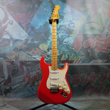 Load image into Gallery viewer, Squier Classic Vibe 50's Stratocaster 2010 Fiesta Red