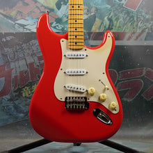 Load image into Gallery viewer, Squier Classic Vibe 50's Stratocaster 2010 Fiesta Red