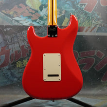 Load image into Gallery viewer, Squier Classic Vibe 50's Stratocaster 2010 Fiesta Red