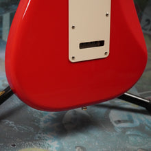 Load image into Gallery viewer, Squier Classic Vibe 50's Stratocaster 2010 Fiesta Red
