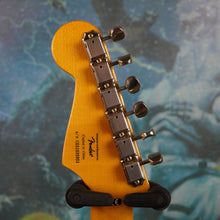 Load image into Gallery viewer, Squier Classic Vibe 50's Stratocaster 2010 Fiesta Red