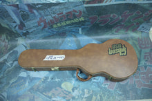 Load image into Gallery viewer, Gibson Les Paul Studio 2001 Ruby Red