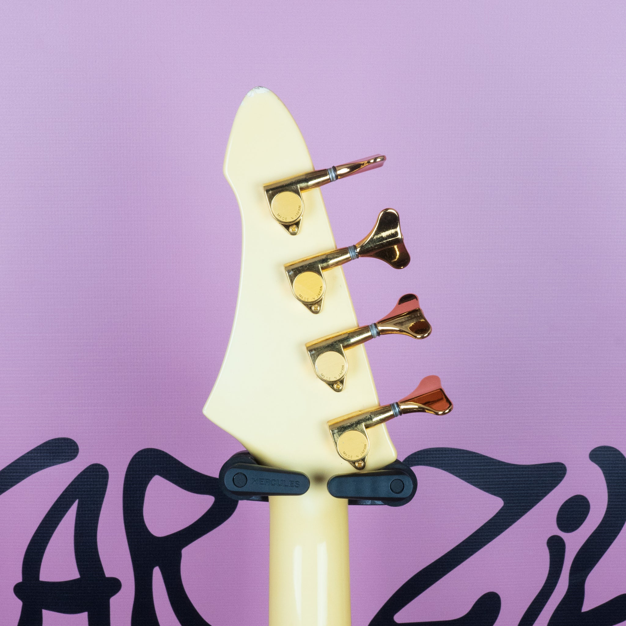 Aria Pro II ZZB Deluxe Explorer 1983 White With Thunderbolt MIJ