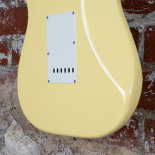 Load image into Gallery viewer, Fender Stratocaster &#39;72 Reissue ST72 USA Pickups Olympic White 1990&#39;s MIJ Japan
