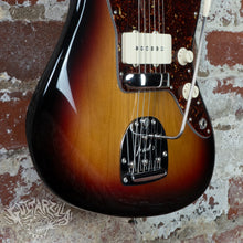 Load image into Gallery viewer, Fender Jazzmaster 1962 Reissue AVRI American Vintage 2005 Sunburst
