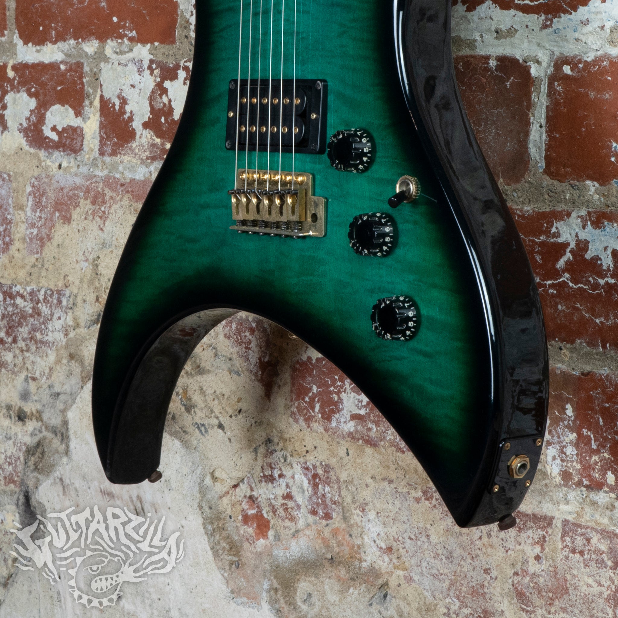 Aria Pro II Urchin Deluxe-V 1982 Blue Black Sunburst Matsumoku MIJ