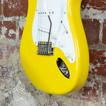 Load image into Gallery viewer, Fender Stratocaster &#39;57 Reissue ST57 2010 Rebel Yellow MIJ Japan
