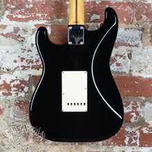 Load image into Gallery viewer, Fender Stratocaster &#39;57 Reissue ST57-58US 2000 Black CIJ Japan
