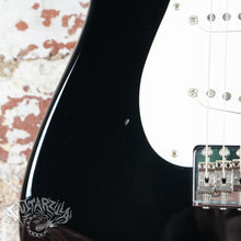 Load image into Gallery viewer, Fender Stratocaster &#39;57 Reissue ST57-58US 2000 Black CIJ Japan
