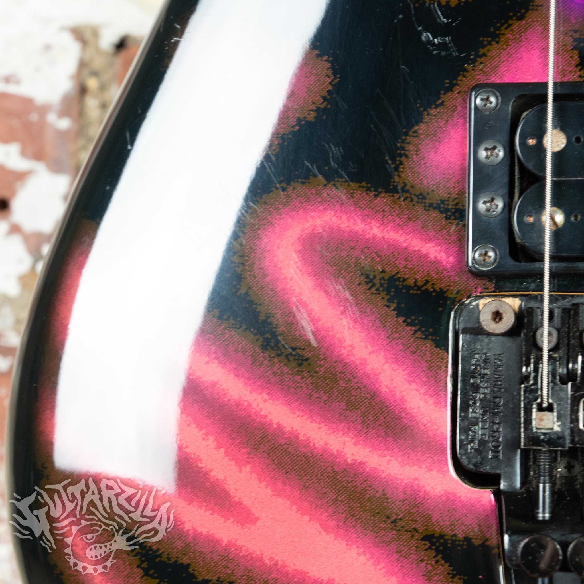 Yamaha MG-IIG 1997 Pink Neon MIJ Japan – Guitarzilla