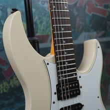 Load image into Gallery viewer, Yamaha YG521 Superstrat 1992 White
