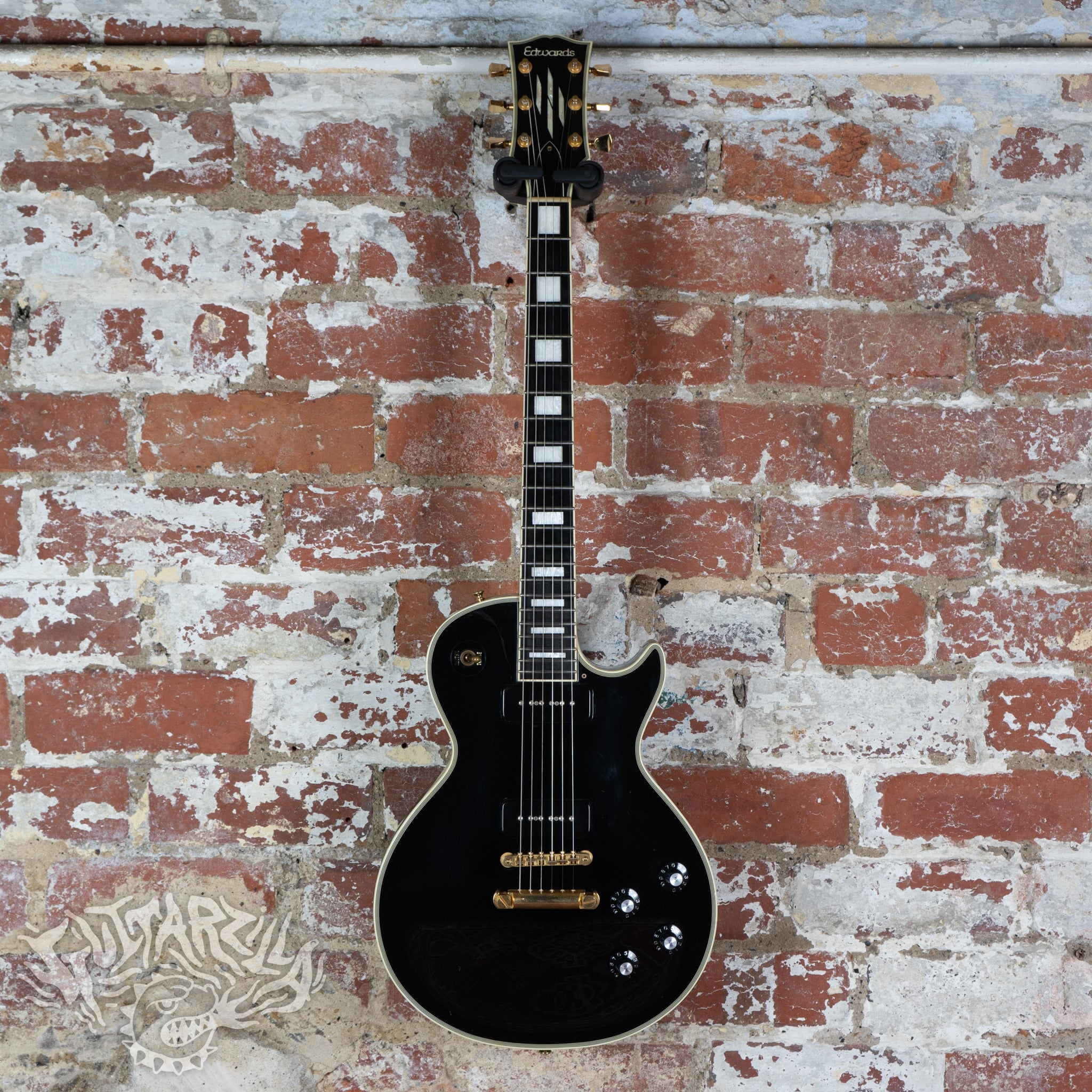 りく様。EDWARDS レスポールカスタム 美品 エボニー指板 Edwards Edwards by ESP E-LP-130CD/P エボニー指板 レスポール by ESP E-