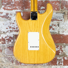 Load image into Gallery viewer, Fender Stratocaster &#39;54 Reissue ST54-83 DMC 2006 Natural CIJ Japan
