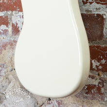 Load image into Gallery viewer, Fender Mustang MG65-86 Vintage Collection 2007 Vintage White MIJ Japan
