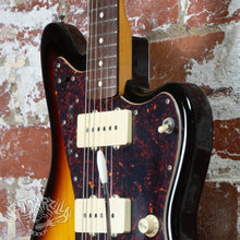 Load image into Gallery viewer, Fender Jazzmaster '66 Reissue JM66-80 2002 3 Tone Sunburst CIJ Japan
