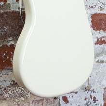Load image into Gallery viewer, Fender Mustang MG65-86 Vintage Collection 2007 Vintage White MIJ Japan
