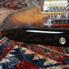 Load image into Gallery viewer, Fender Jazzmaster '66 Reissue JM66-80 2002 3 Tone Sunburst CIJ Japan
