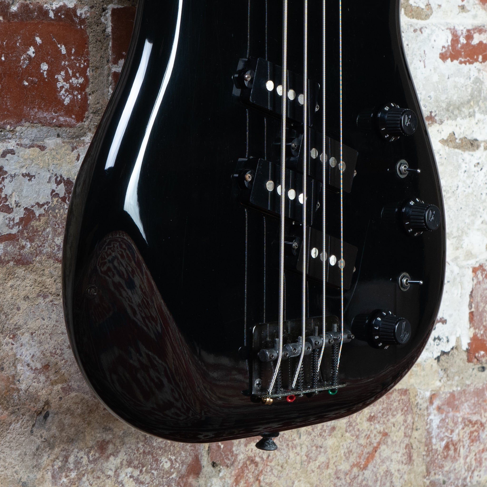 Fender Precision Bass Boxer Series PB-555 1985 Black MIJ Japan