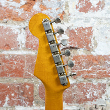 Load image into Gallery viewer, Fender Stratocaster &#39;62 Reissue ST62-770LS 1989 Olympic White Lace Sensor Active MIJ Japan FujiGen
