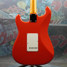 Load image into Gallery viewer, Fender Stratocaster &#39;57 Reissue ST57-US 2006 Fiesta Red CIJ Japan
