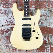 Load image into Gallery viewer, Charvel Model 3 Superstrat 1987 Pearl White MIJ Japan
