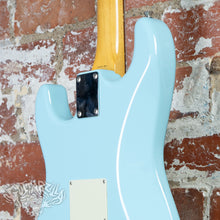 Load image into Gallery viewer, Fender Stratocaster '62 Reissue ST62 TX Texas Special 1999 Sonic Blue CIJ Japan
