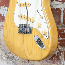 Load image into Gallery viewer, Fender Stratocaster &#39;72 Reissue ST72-75 1992 Natural MIJ Japan
