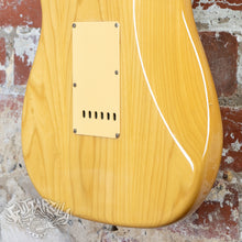 Load image into Gallery viewer, Fender Stratocaster &#39;72 Reissue ST72-75 1992 Natural MIJ Japan
