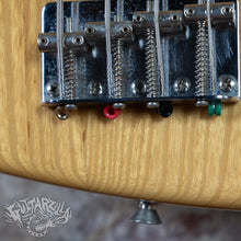 Load image into Gallery viewer, Fender Jazz Bass '75 Reissue JB75-90 1996 Natural CIJ Japan
