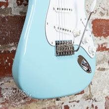 Load image into Gallery viewer, Fender Stratocaster &#39;62 Reissue ST62-US 2010 Sonic Blue MIJ Japan
