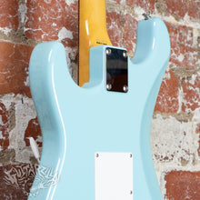 Load image into Gallery viewer, Fender Stratocaster &#39;62 Reissue ST62-US 2010 Sonic Blue MIJ Japan
