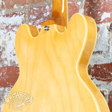 Load image into Gallery viewer, Epiphone Casino 2004 Natural Peerless MIK Korea
