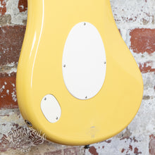 Load image into Gallery viewer, Yamaha SGV-300 Flying Samurai 2000's Yellow
