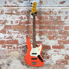 Load image into Gallery viewer, Fender Jazz Bass &#39;62 Reissue JB62-75US 2000 Fiesta Red CIJ Japan
